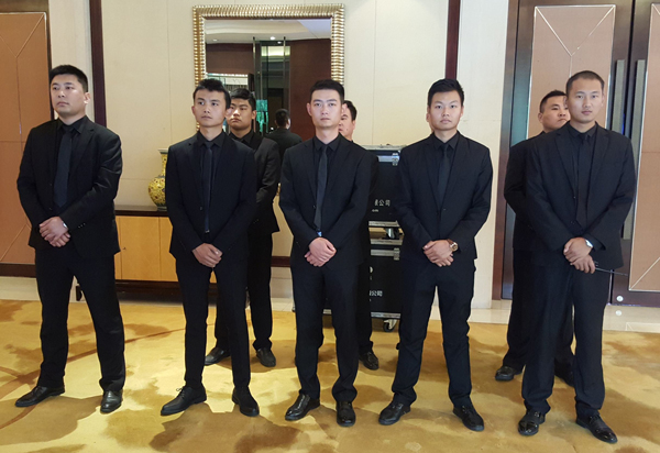 定做保安服装图片大全推荐与赏析1